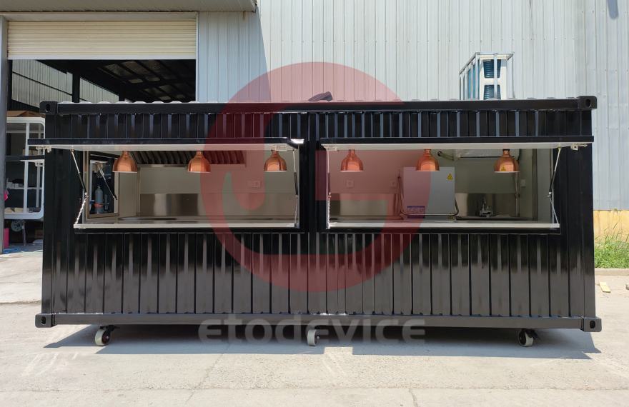 Mobile-Shipping-Container-Restaurant