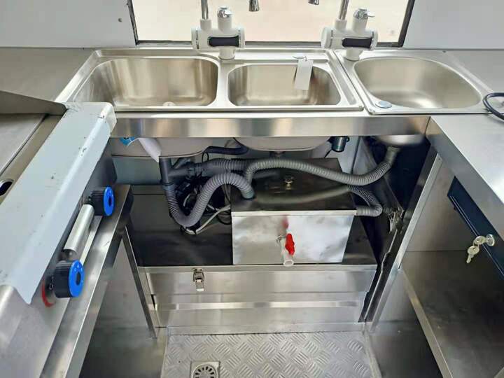 small mobile hot dog trailer with NSF water sinks