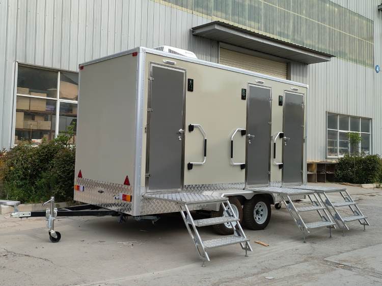 Luxury Porta Potty Trailer for Sale